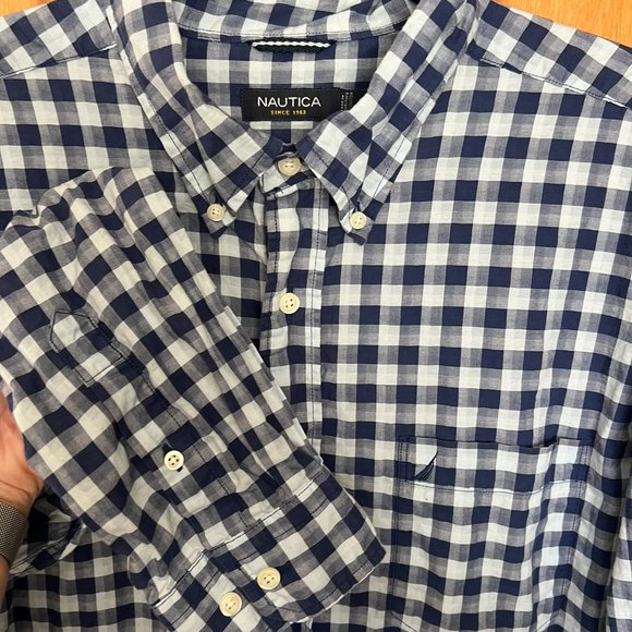 Like New! Blue Checkered Full-Cotton Button Down // Nautica Men's Size XL - Picture 4 of 5